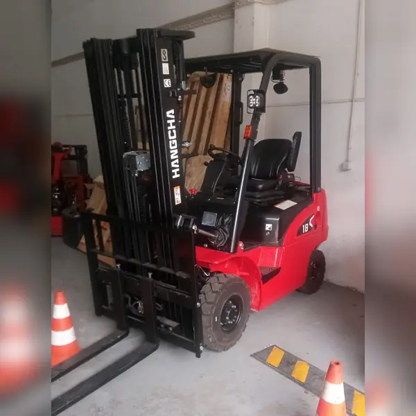 Trabalho da equipa HautoJabe na oficina