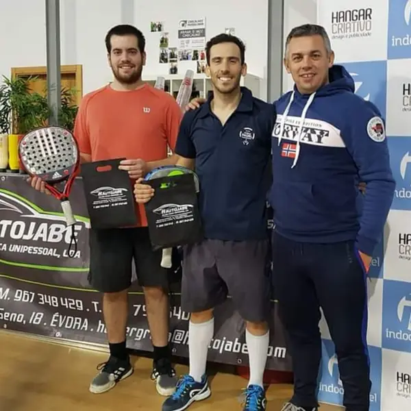 Trabalho da equipa HautoJabe na oficina
