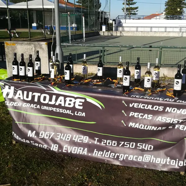 Trabalho da equipa HautoJabe na oficina